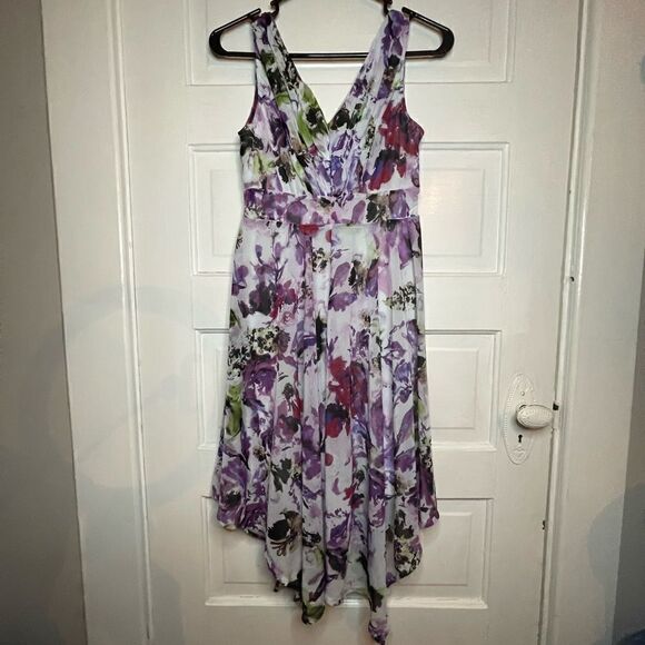 Simply Vera Vera Wang Pleated A-Line Dress Pullover Style w/ Empire Waist - Picture 2 of 14